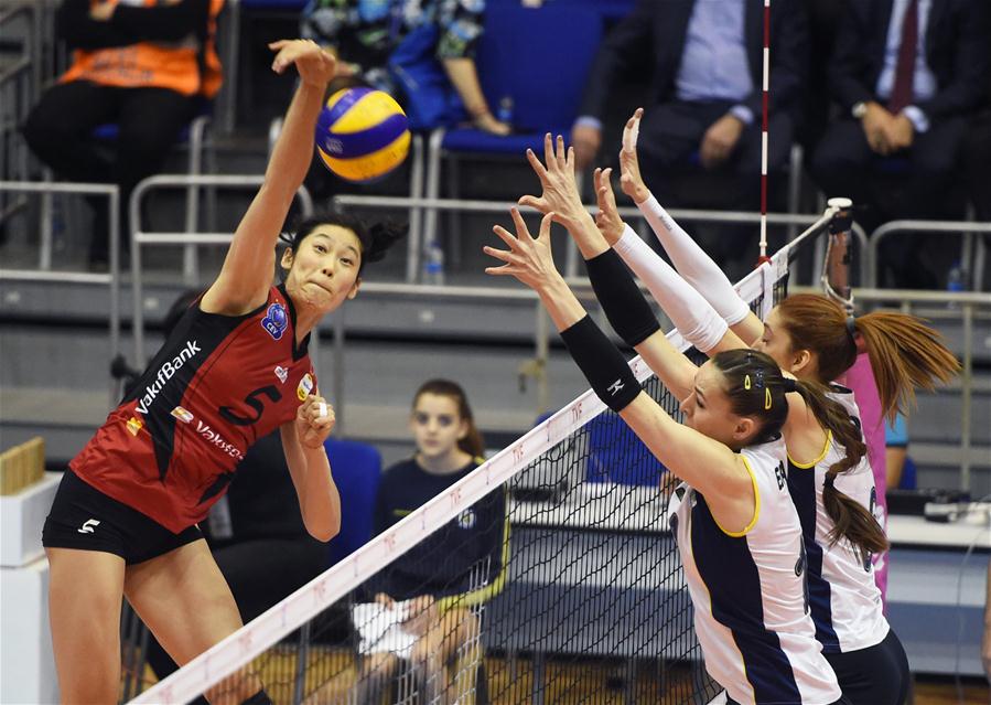 (SP)TURKEY-ISTANBUL-VOLLEYBALL-TURKISH WOMEN LEAGUE-FENERBAHCE VS VAKIFBANK