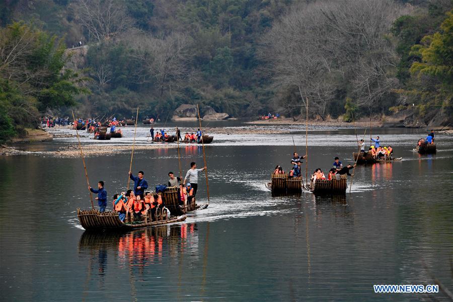 CHINA-FUJIAN-WUYI MOUNTAIN SCENIC AREA-BAMBOO RAFTS (CN)