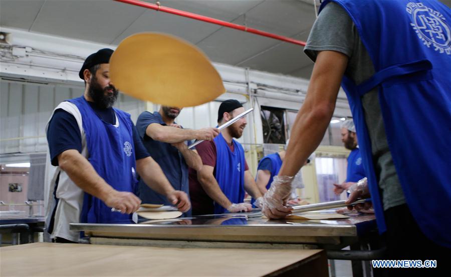 ISRAEL-KFAR CHABAD-MATZA