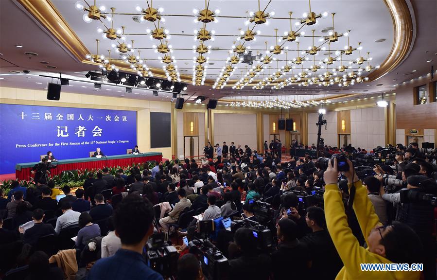 (TWO SESSIONS)CHINA-BEIJING-NPC-PRESS CONFERENCE-POVERTY ALLEVIATION (CN)