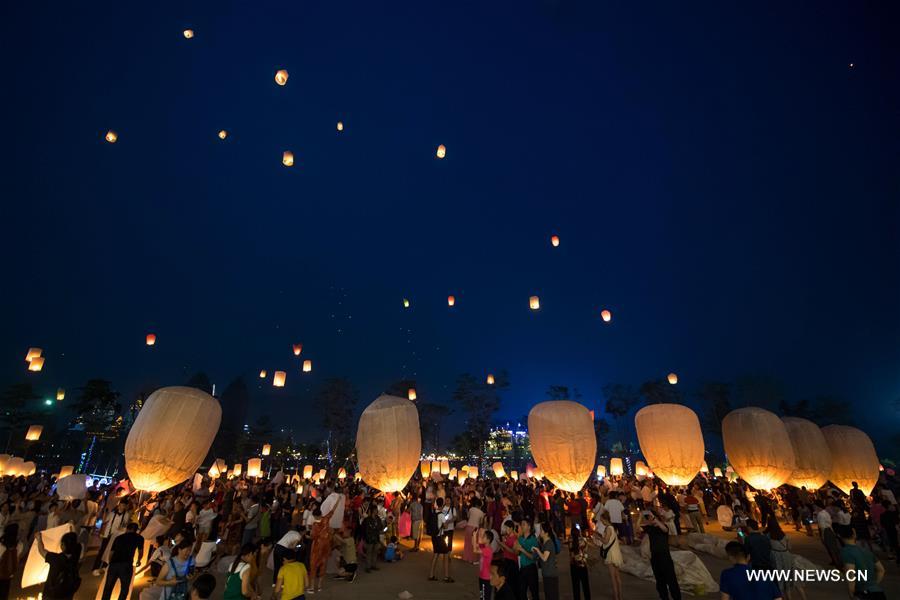 CHINA-YUNNAN-JINGHONG-KONGMING LANTERNS (CN)