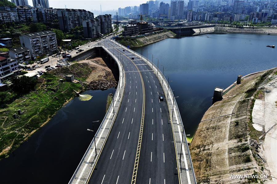 #CHINA-ECONOMY-Q1-GDP-GROWTH (CN)