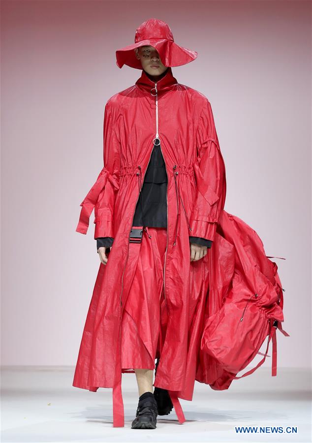 CHINA-BEIJING-GRADUATE-FASHION WEEK (CN)