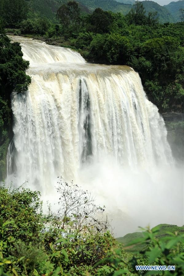 CHINA-GUIZHOU-HUANGGUOSHU WATERFALL (CN)