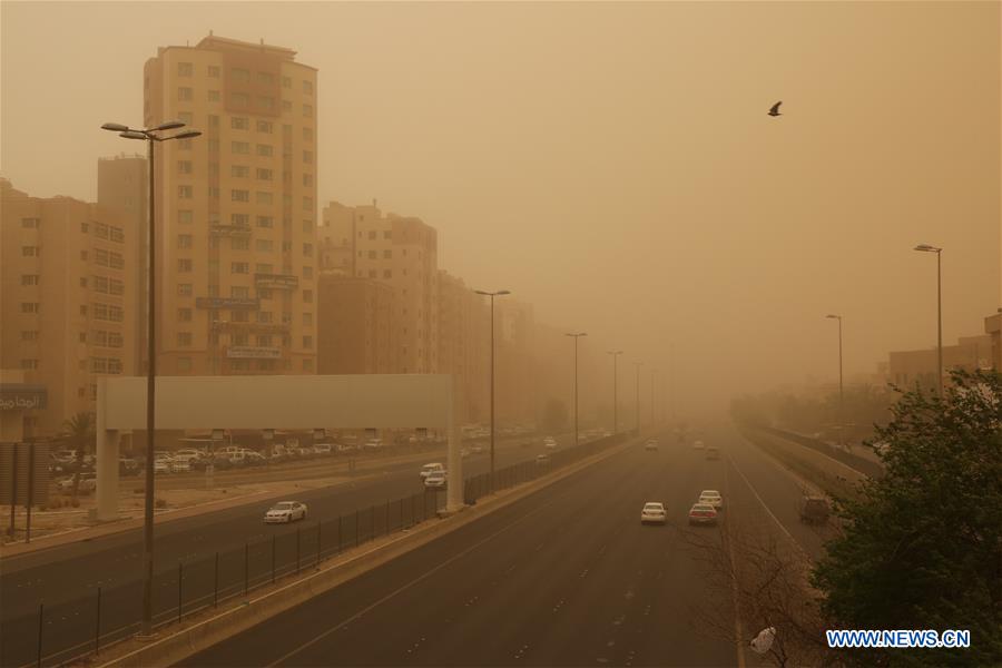 KUWAIT-KUWAIT CITY-SANDSTORM