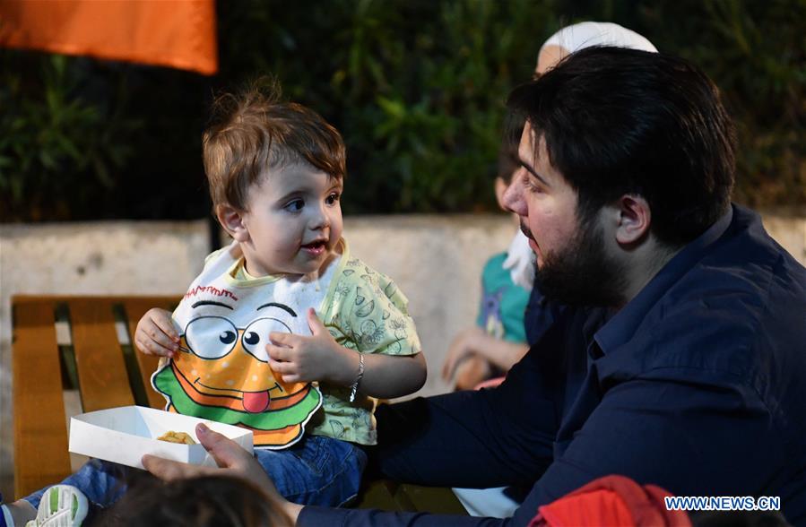 SYRIA-DAMASCUS-FOOD-STREET