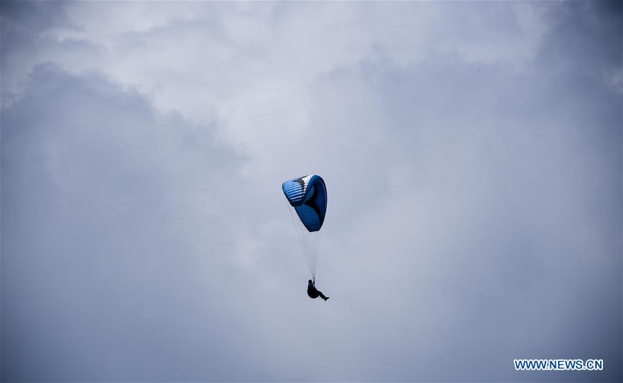 (SP)INDONESIA-BOGOR-ASIAN GAMES-PARAGLIDING