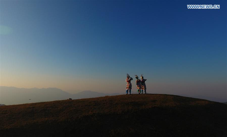 CHINA-GUANGXI-RONGSHUI-MEADOWS-SCENERY (CN)