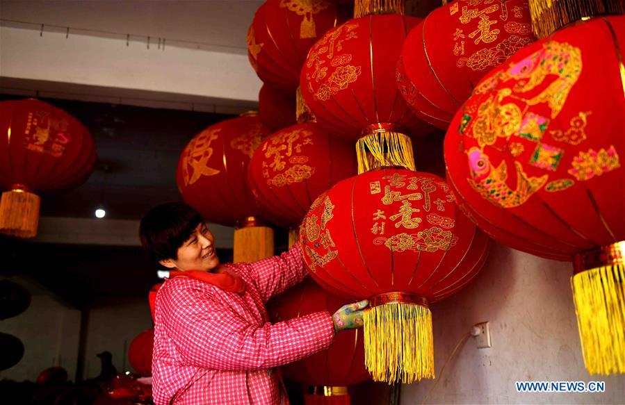 #CHINA-HEBEI-SHIJIAZHUANG-RED LANTERN-PRODUCTION (CN)