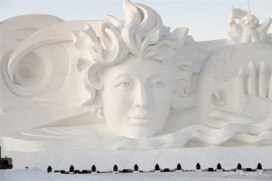 CHINA-HARBIN-SNOW SCULPTURE ART EXPO (CN)