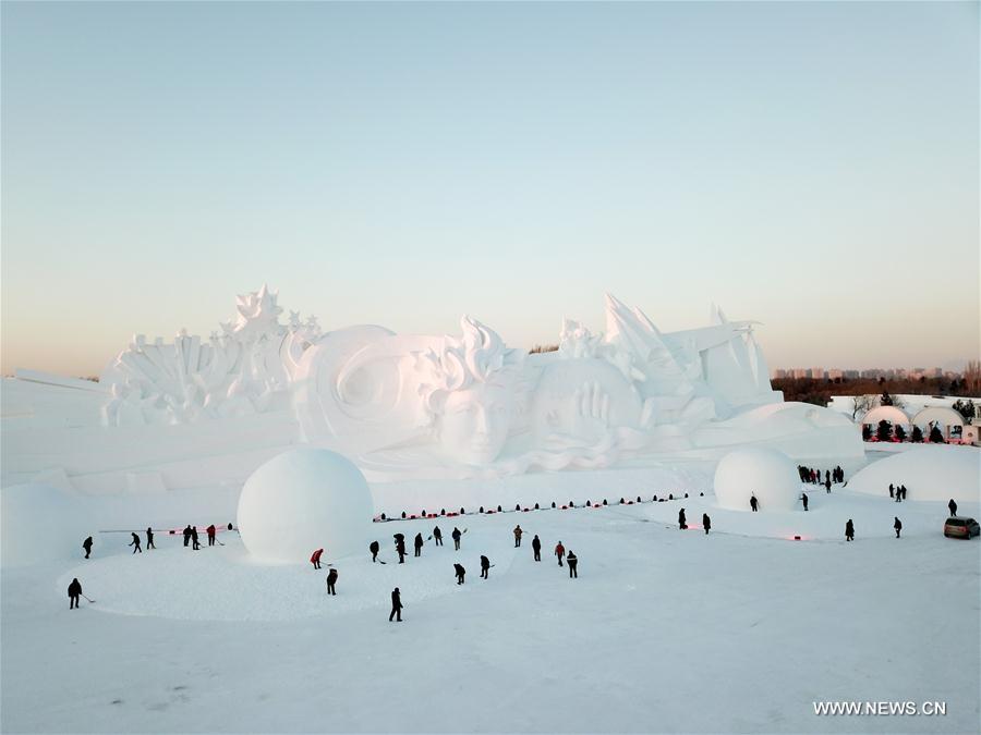 CHINA-HARBIN-SNOW SCULPTURE ART EXPO (CN)