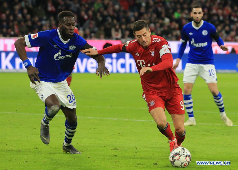 (SP)GERMANY-MUNICH-SOCCER-BUNDESLIGA-BAYERN MUNICH VS SCHALKE 04