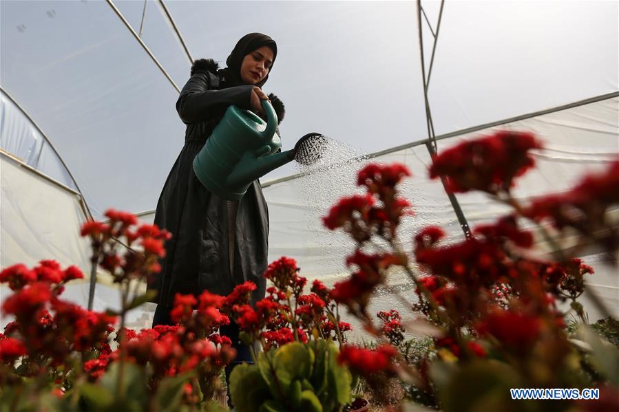 MIDEAST-GAZA-FLOWERS