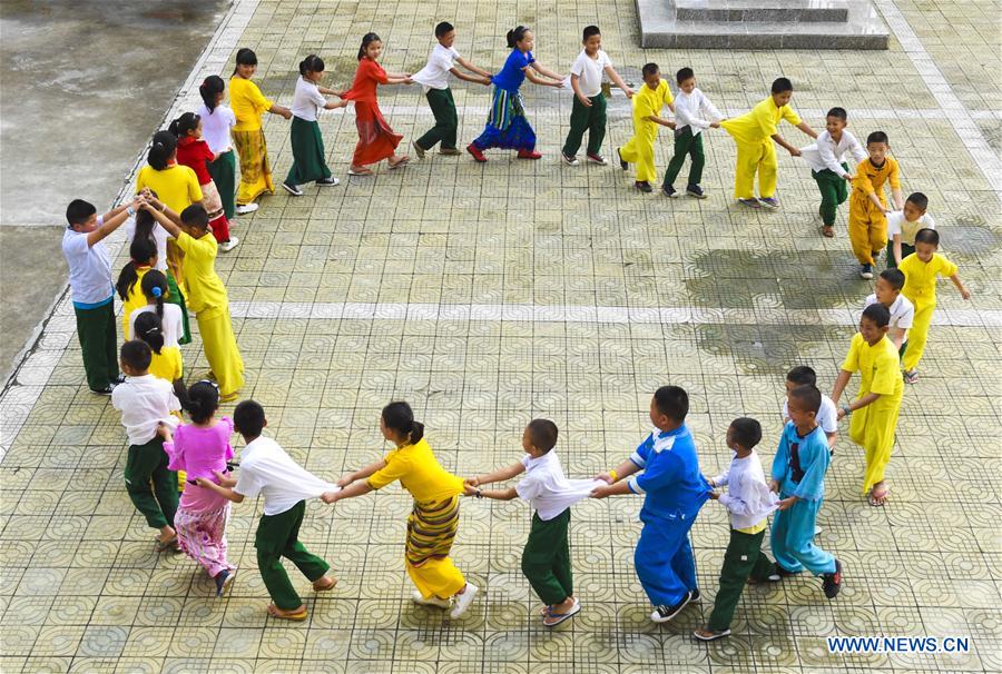 CHINA-YUNNAN-RUILI-CROSS-BORDER-PRIMARY SCHOOL (CN)