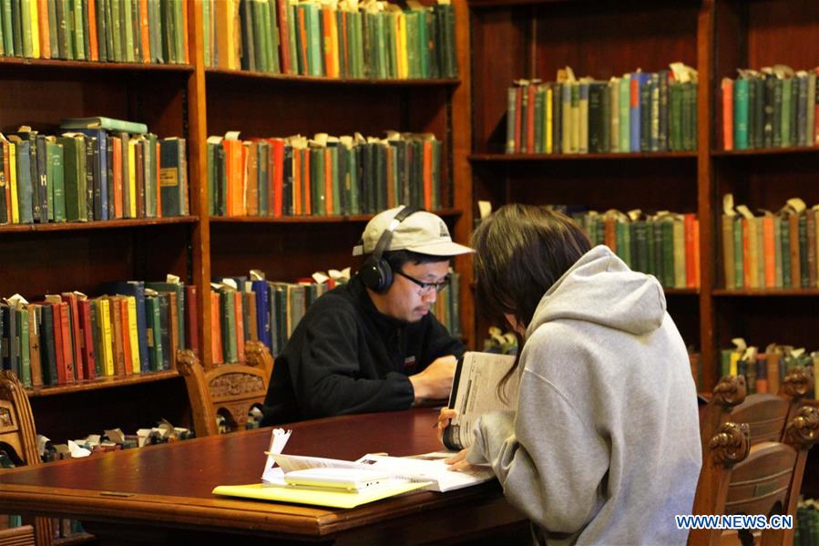 AUSTRALIA-LIBRARY-READING