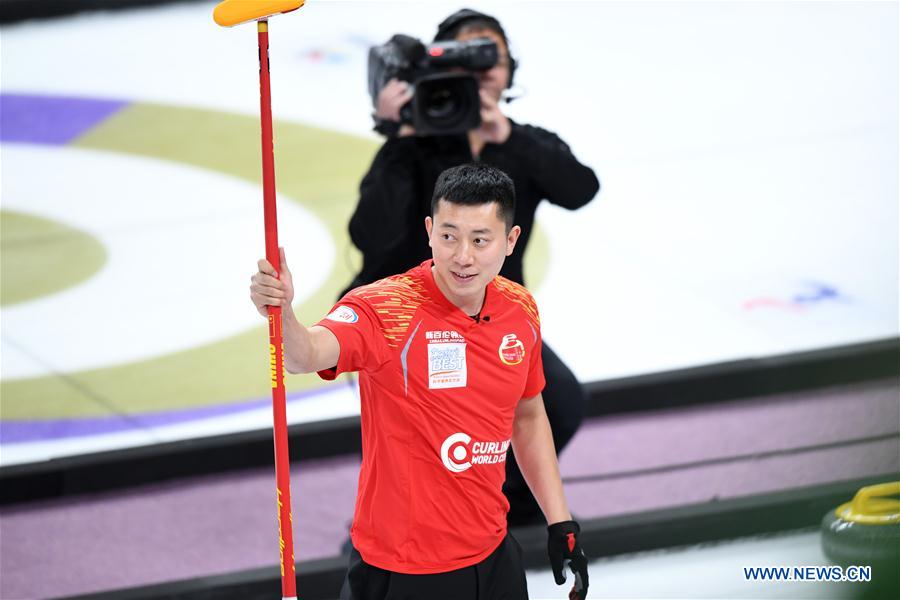 (SP)CHINA-BEIJING-CURLING-WCF WORLD CUP GRAND FINAL-DAY 2