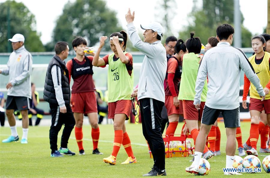 (SP)FRANCE-FOUGERES-2019 FIFA WOMEN'S WORLD CUP-CHINA-TRAINING SESSION