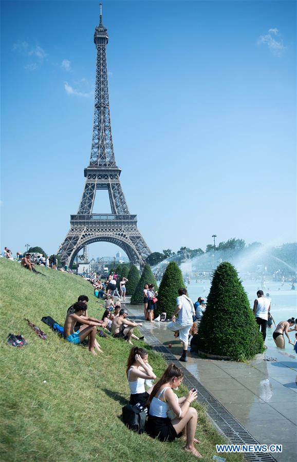 FRANCE-PARIS-HEAT WAVE