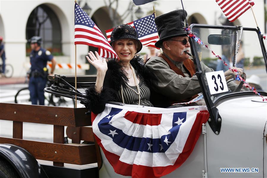 U.S.-SANTA BARBARA-INDEPENDENCE DAY-PARADE