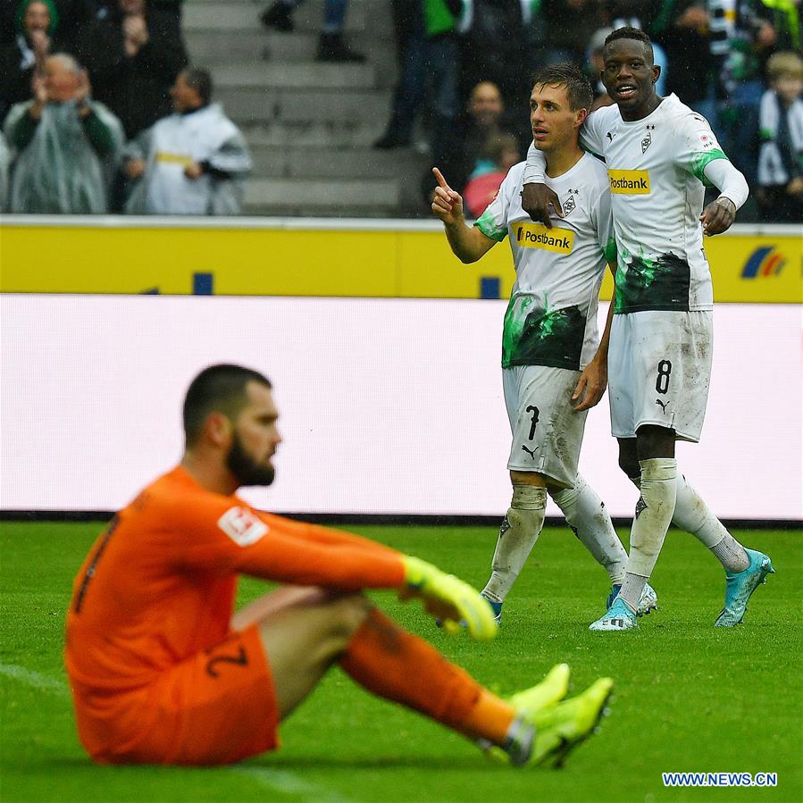 (SP)GERMANY-MONCHENGLADBACH-SOCCER-BUNDESLIGA-MONCHENGLADBACH VS AUGSBURG