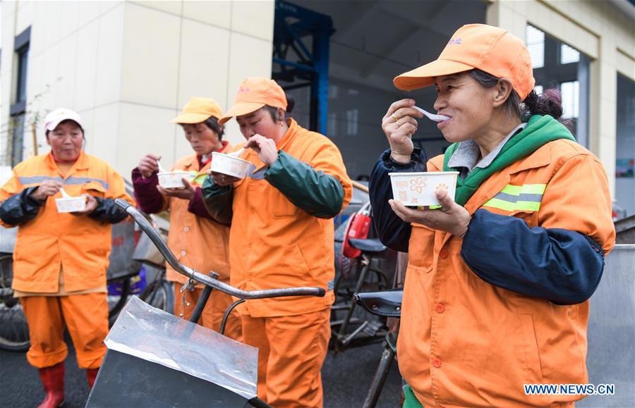 CHINA-ZHEJIANG-YUYAO-LABA FESTIVAL-PORRIDGE (CN)