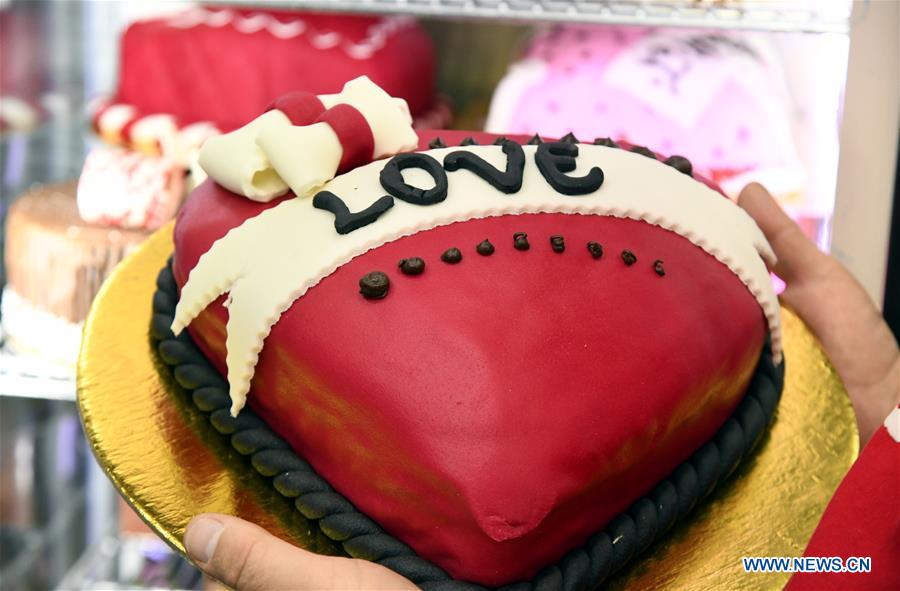 SYRIA-DAMASCUS-VALENTINE'S DAY-CAKE