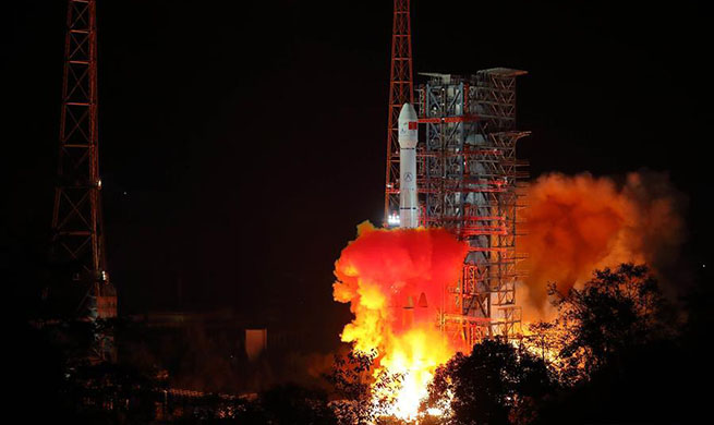 China launches Chang'e-4 probe to shed light on moon's dark side