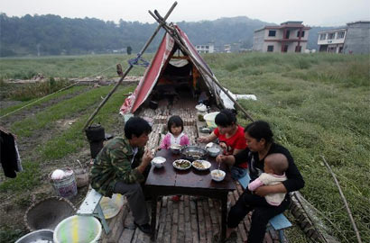 灾难挡不住希望：生活，依然在继续