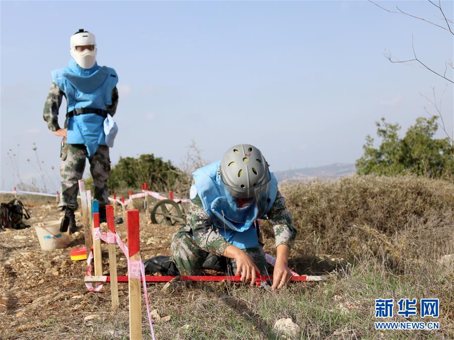 （新华全媒头条·图文互动）（12）沿着中国特色强军之路阔步前进——党中央、中央军委领导推进国防和军队建设70年纪实