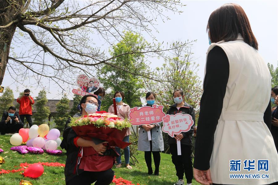 （新华全媒头条·图文互动）（13）“我看不见你的样子，但我知道你是谁”——写在国际护士节来临之际